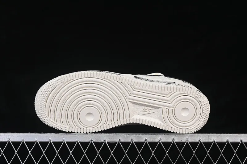All categories Nk Air Force 1 Air Force series Nk Air Force 1 Low Air Force low-top Nike Air Force 1'07 Low Two-dimensional theme Air Force 1 low-top casual sneakers ZH0316-159
